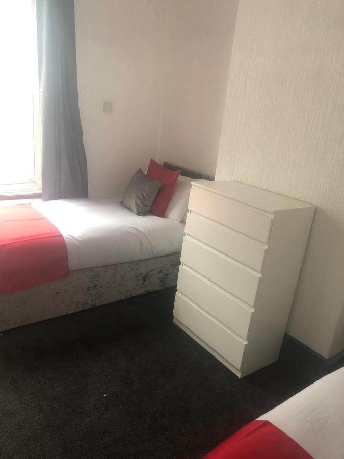 Kirubash Central Pier Hotel Blackpool Kültér fotó